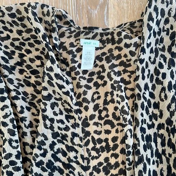 Aerie Leopard Kimono - Picture 2 of 3